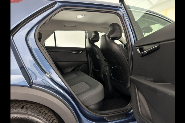 Kia Niro 1.6 GDi Hybrid ComfortLine (INCL-BTW) Aut. *ADAPTIVE-CRUISE | DIGI-COCKPIT | CARPLAY | CAMERA | COMFORTSEATS | DAB | ECC | PDC | CRUISE | TOWBAR | 16''ALU*