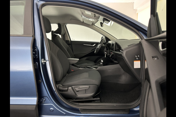 Kia Niro 1.6 GDi Hybrid ComfortLine (INCL-BTW) Aut. *ADAPTIVE-CRUISE | DIGI-COCKPIT | CARPLAY | CAMERA | COMFORTSEATS | DAB | ECC | PDC | CRUISE | TOWBAR | 16''ALU*