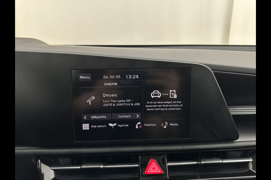 Kia Niro 1.6 GDi Hybrid ComfortLine (INCL-BTW) Aut. *ADAPTIVE-CRUISE | DIGI-COCKPIT | CARPLAY | CAMERA | COMFORTSEATS | DAB | ECC | PDC | CRUISE | TOWBAR | 16''ALU*