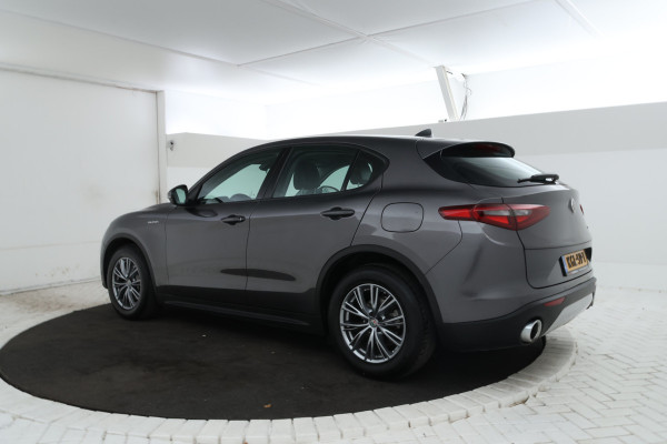 Alfa Romeo Stelvio 2.2d Super Automaat, Navigatie, Leer, Climate,