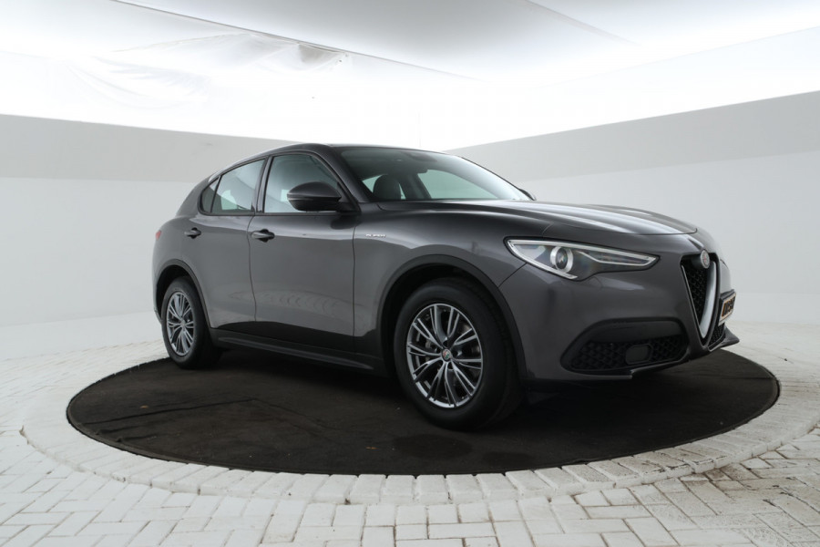 Alfa Romeo Stelvio 2.2d Super Automaat, Navigatie, Leer, Climate,