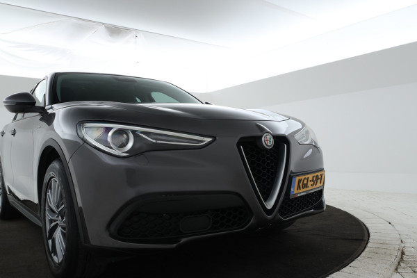 Alfa Romeo Stelvio 2.2d Super Automaat, Navigatie, Leer, Climate,
