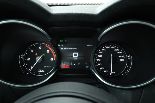 Alfa Romeo Stelvio 2.2d Super Automaat, Navigatie, Leer, Climate,