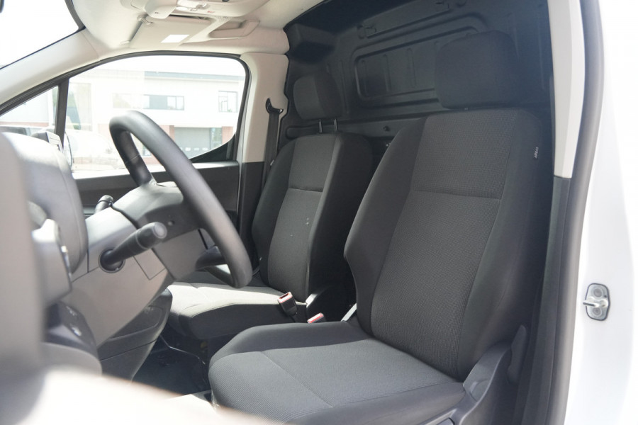 Toyota PROACE CITY 1.5 D-4D L1 100pk - Airco - DAB - PDC - Trekhaak - Rijklaar