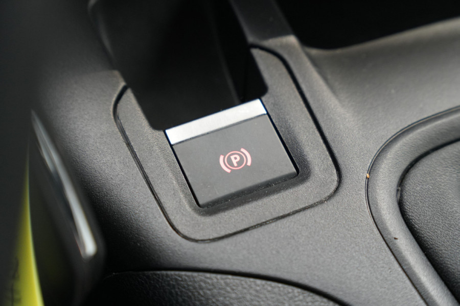 Toyota PROACE CITY 1.5 D-4D L1 100pk - Airco - DAB - PDC - Trekhaak - Rijklaar