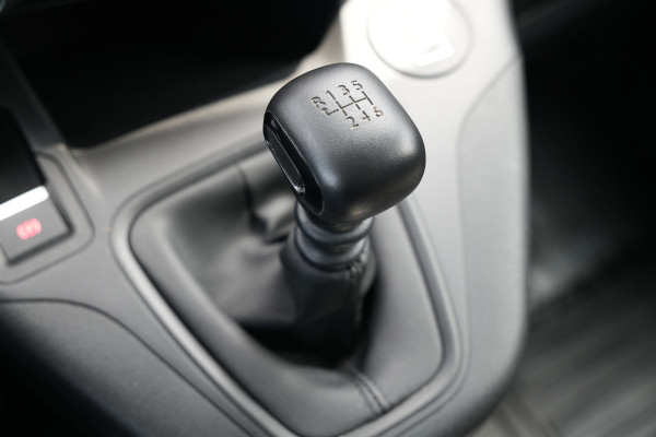 Toyota PROACE CITY 1.5 D-4D L1 100pk - Airco - DAB - PDC - Trekhaak - Rijklaar