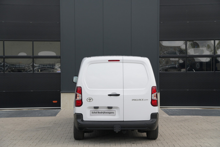 Toyota PROACE CITY 1.5 D-4D L1 100pk - Airco - DAB - PDC - Trekhaak - Rijklaar