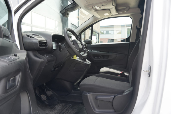 Toyota PROACE CITY 1.5 D-4D L1 100pk - Airco - DAB - PDC - Trekhaak - Rijklaar