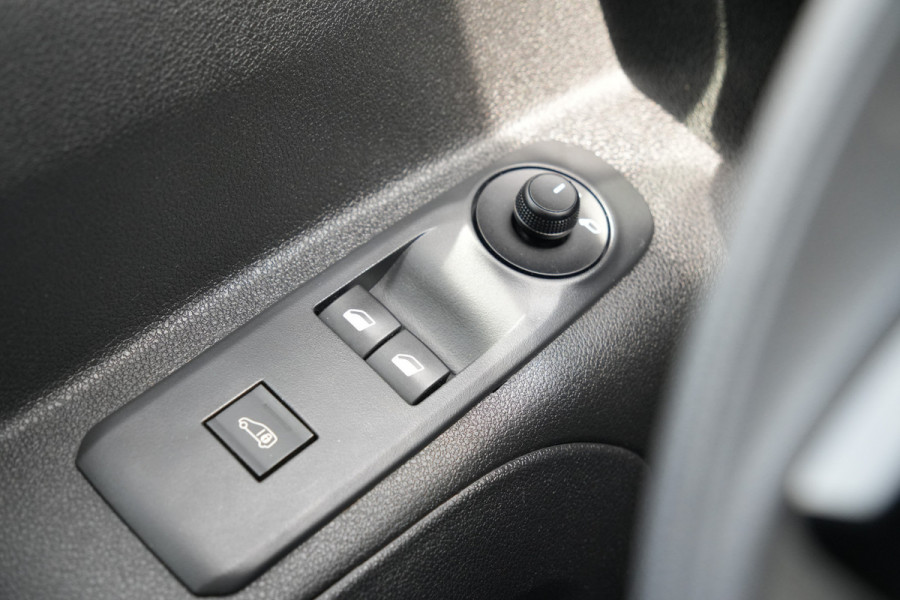 Toyota PROACE CITY 1.5 D-4D L1 100pk - Airco - DAB - PDC - Trekhaak - Rijklaar