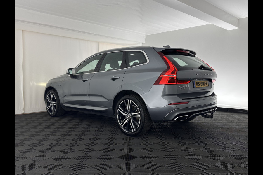 Volvo XC60 2.0 T8 R-Design Twin Engine AWD (Plug-In) (INCL-BTW) *PANO | LEATHER-MICROFIBRE | FULL-LED | KEYLESS | AIR-SUSPENSION | HEATED-SPORTSEATS | DIGI-COCKPIT | CAMERA | NAVI-FULLMAP | ECC | PDC | CRUISE | TOWBAR | 21''ALU*