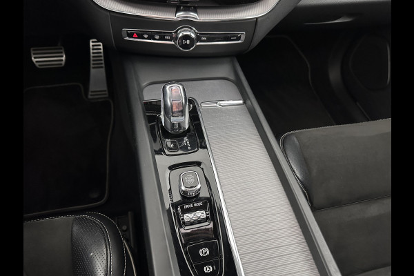 Volvo XC60 2.0 T8 R-Design Twin Engine AWD (Plug-In) (INCL-BTW) *PANO | LEATHER-MICROFIBRE | FULL-LED | KEYLESS | AIR-SUSPENSION | HEATED-SPORTSEATS | DIGI-COCKPIT | CAMERA | NAVI-FULLMAP | ECC | PDC | CRUISE | TOWBAR | 21''ALU*