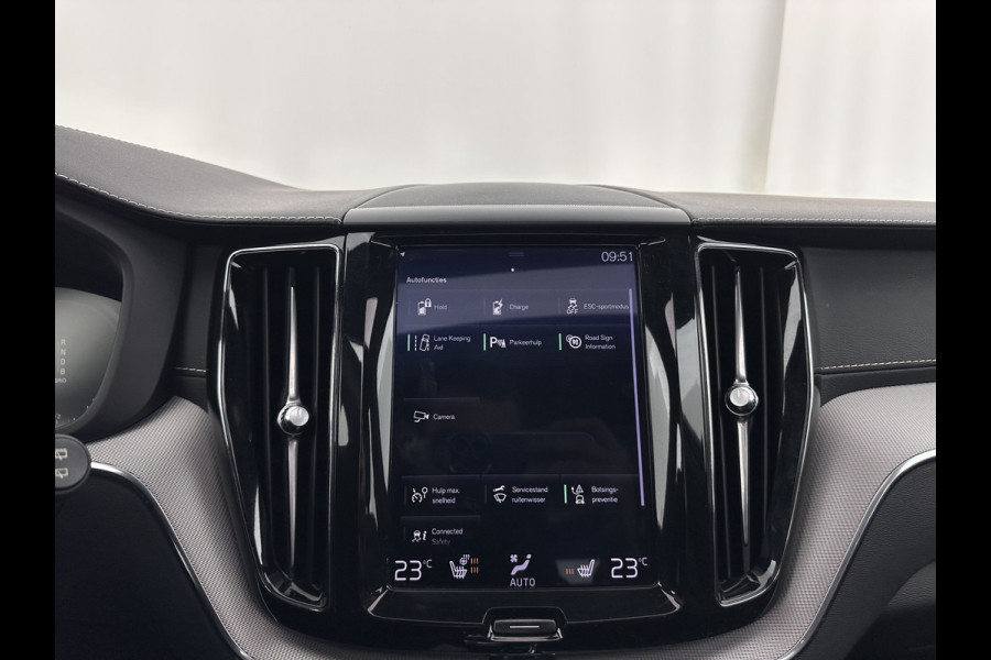 Volvo XC60 2.0 T8 R-Design Twin Engine AWD (Plug-In) (INCL-BTW) *PANO | LEATHER-MICROFIBRE | FULL-LED | KEYLESS | AIR-SUSPENSION | HEATED-SPORTSEATS | DIGI-COCKPIT | CAMERA | NAVI-FULLMAP | ECC | PDC | CRUISE | TOWBAR | 21''ALU*