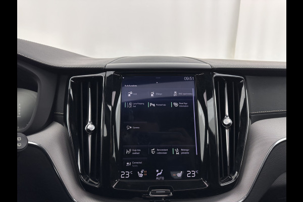 Volvo XC60 2.0 T8 R-Design Twin Engine AWD (Plug-In) (INCL-BTW) *PANO | LEATHER-MICROFIBRE | FULL-LED | KEYLESS | AIR-SUSPENSION | HEATED-SPORTSEATS | DIGI-COCKPIT | CAMERA | NAVI-FULLMAP | ECC | PDC | CRUISE | TOWBAR | 21''ALU*