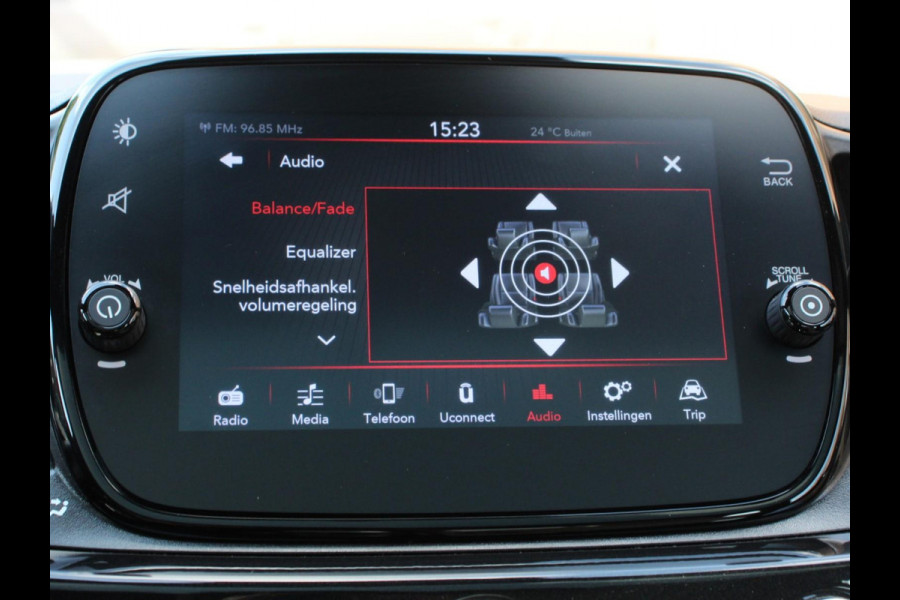 Fiat 500 1.0 Hybrid Dolcevita | Panorama dak | Cruise control | Climate control | Apple Carplay / Android auto | Lichtmetalen Velgen