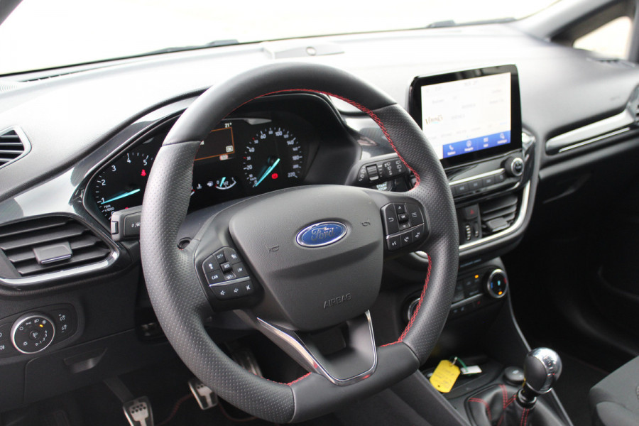 Ford Fiesta 1.0 EcoBoost Hybrid ST-Line X Luxe, sportieve en goed onderhouden Fiesta ! Autm. airco, Cruise control, Lane assist, 17" Lmv, Parkeersensoren Achter, Metallic lak, Navigatie by Apple/Android, LED verlichting etc