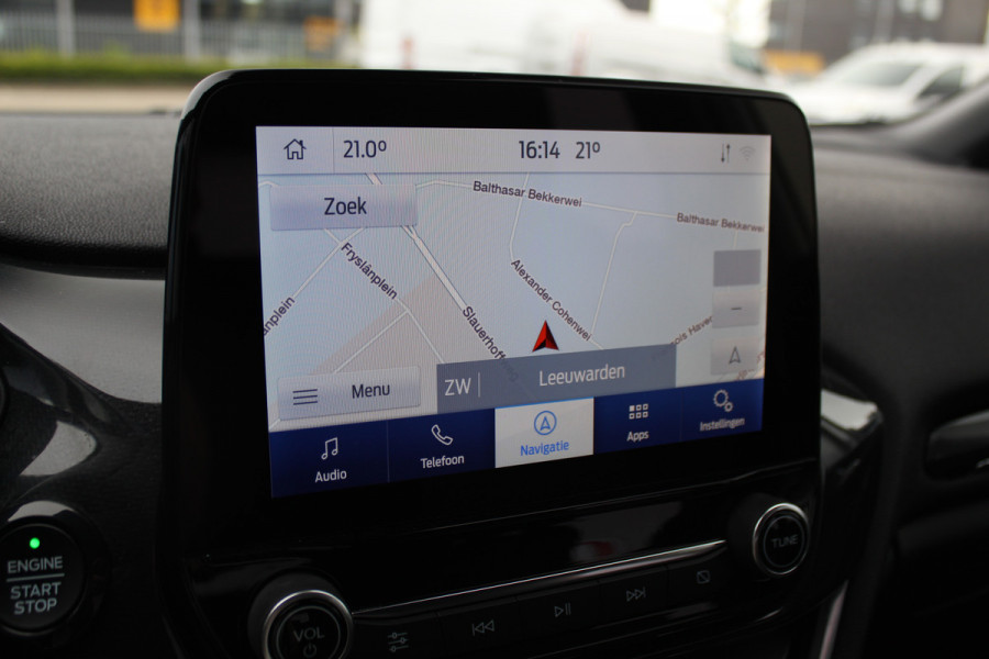Ford Fiesta 1.0 EcoBoost Hybrid ST-Line X Luxe, sportieve en goed onderhouden Fiesta ! Autm. airco, Cruise control, Lane assist, 17" Lmv, Parkeersensoren Achter, Metallic lak, Navigatie by Apple/Android, LED verlichting etc