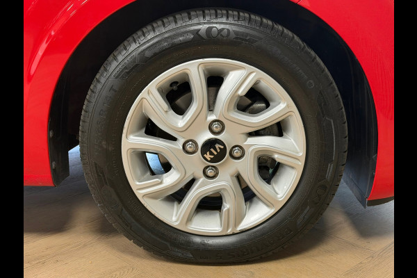 Kia Picanto 1.2 CVVT DynamicPlusLine AUT. CAMERA PARKEERSENSOREN ACHTER CRUISE CONTROL AIRCO STUURVERWARMING STOELVERWARMING NAVI
