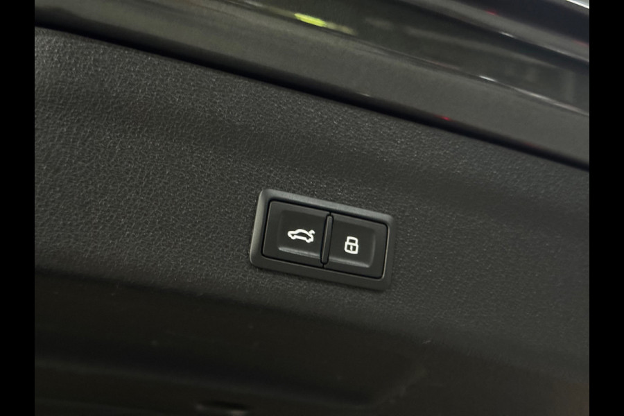 Audi A6 Avant 55 TFSI e quattro S Competition Pano B&O 360° Trekhaak Carbon Camera
