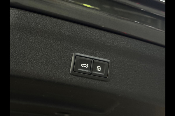 Audi A6 Avant 55 TFSI e quattro S Competition Pano B&O 360° Trekhaak Carbon Camera