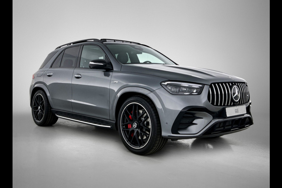 Mercedes-Benz GLE AMG 53 Hybrid 4MATIC+ Night Edition Premium Plus | Winterpakket | Sierelementen AMG carbon | MAGIC VISION CONTROL | Panoramaschuifdak | Trekhaak | Verlichte treeplanken | 22 inch kruisspaaks lichtmetalen AMG-velgen | 360° camera |