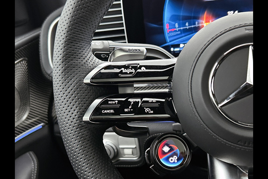 Mercedes-Benz GLE AMG 53 Hybrid 4MATIC+ Night Edition Premium Plus | Winterpakket | Sierelementen AMG carbon | MAGIC VISION CONTROL | Panoramaschuifdak | Trekhaak | Verlichte treeplanken | 22 inch kruisspaaks lichtmetalen AMG-velgen | 360° camera |