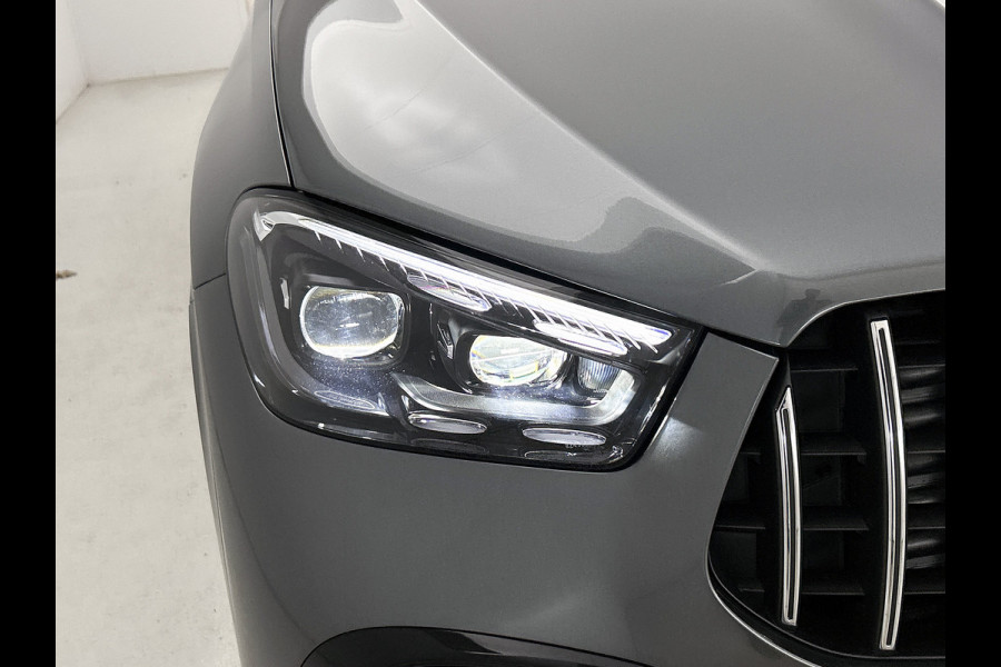 Mercedes-Benz GLE AMG 53 Hybrid 4MATIC+ Night Edition Premium Plus | Winterpakket | Sierelementen AMG carbon | MAGIC VISION CONTROL | Panoramaschuifdak | Trekhaak | Verlichte treeplanken | 22 inch kruisspaaks lichtmetalen AMG-velgen | 360° camera |