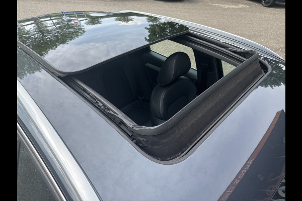 Audi Q3 1.4 TFSI CoD Sport Advance S-line | NL-auto | Pano | Navi | Stoelverw.