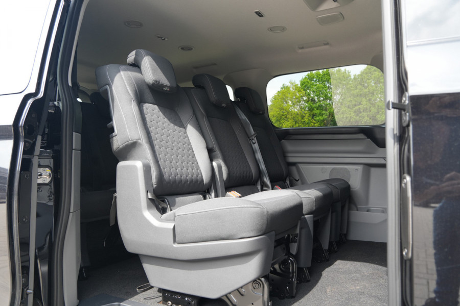 Ford Transit Custom 340 2.5 PHEV L2H1 Limited 232pk 9 Zits - Keyless - ACC - Blindspot - Camera - Carplay - Navi - Prijs excl. BTW - Rijklaar