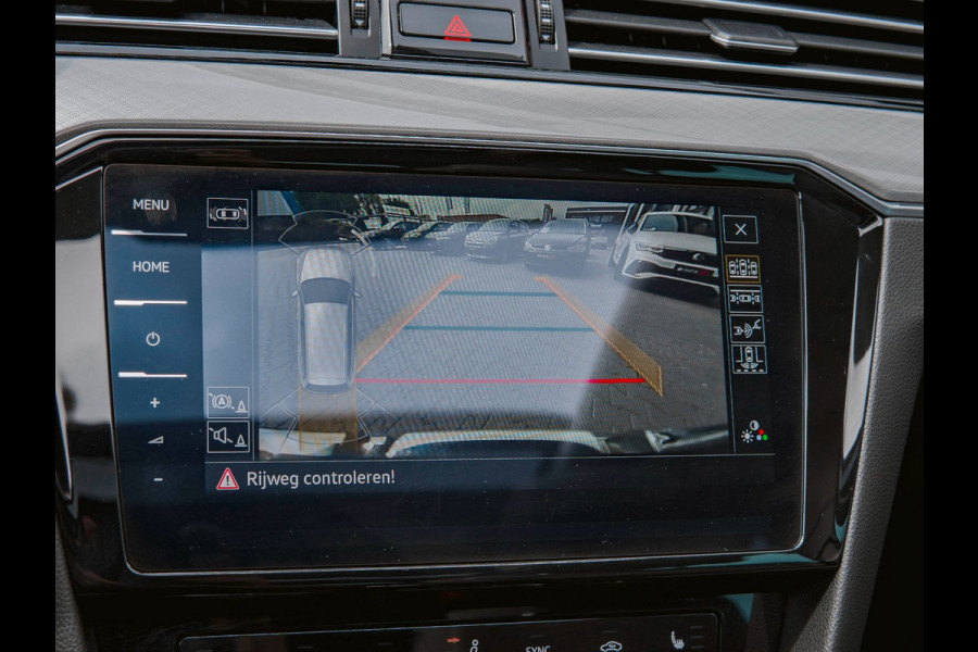 Volkswagen Passat Variant 1.4 TSI PHEV GTE Business Pano|Trekhaak|Camera|ACC|Stoelverwarming|Ergocomfort|Massage