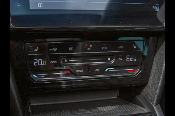 Volkswagen Passat Variant 1.4 TSI PHEV GTE Business Pano|Trekhaak|Camera|ACC|Stoelverwarming|Ergocomfort|Massage