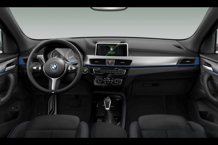 BMW X1 xDrive25e High Executive Edition M Sport | Stoelverwarming | Trekhaak | Parkeersensoren | Navigatie | Ambiance Verlichting | Keyless | Cruise Control | LED | Climate Control | DAB | BTW |