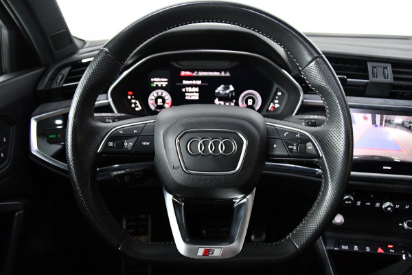 Audi Q3 45 TFSI quattro 3x S Line edition one, Pano, B&O