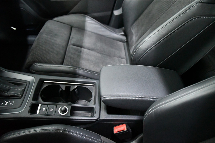 Audi Q3 45 TFSI quattro 3x S Line edition one, Pano, B&O