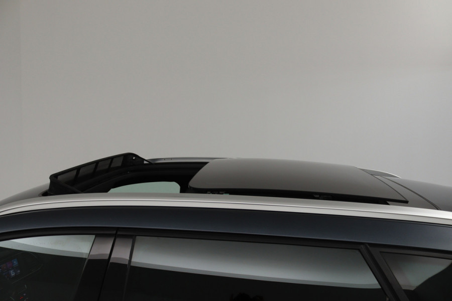 Seat Leon ST 1.5 TSI FR Business Intense (PANORAMADAK, CAMERA, STOELVERWARMING, CARPLAY, CRUISE CONTROL ADAPTIEF, SENSOREN)