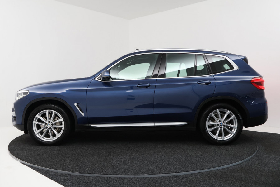 BMW X3 XDrive30i High Executive (PANORAMADAK, TREKHAAK, STOELVERWARMING, CAMERA, NAVIGATIE, DEALER ONDERHOUDEN)
