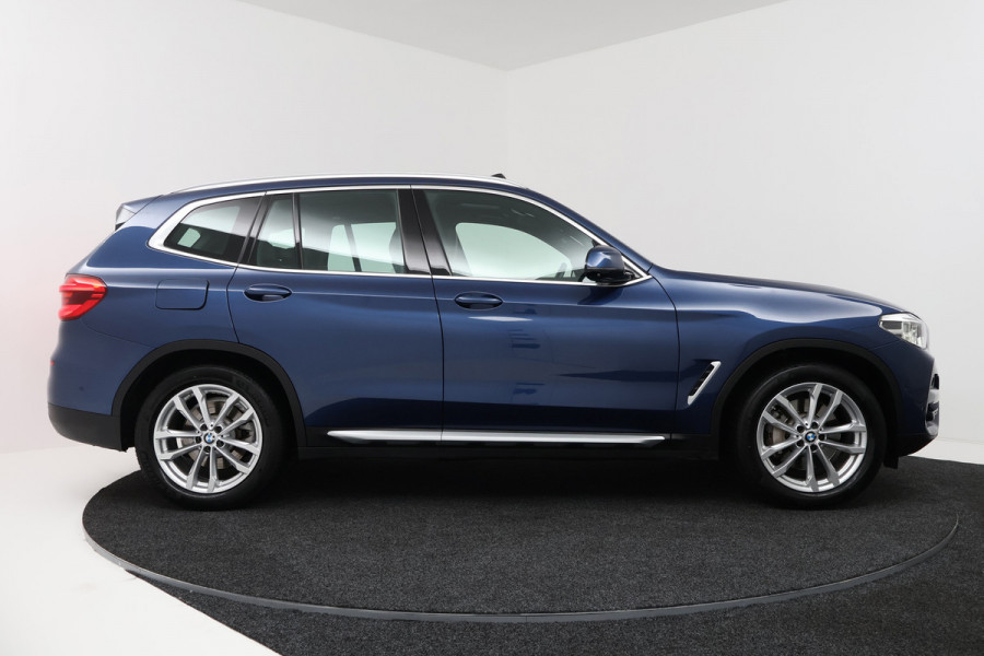 BMW X3 XDrive30i High Executive (PANORAMADAK, TREKHAAK, STOELVERWARMING, CAMERA, NAVIGATIE, DEALER ONDERHOUDEN)