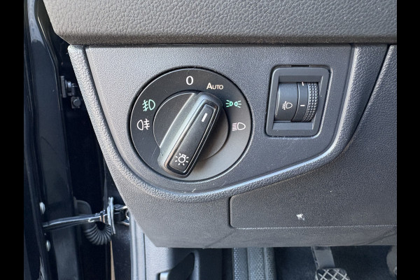 Volkswagen Polo 1.0 TSi 95pk Comfortline Executive 5-drs. NAVI/CARPLAY/DAB/ADAPT.CRUISE/PDC/AFN.TREKHAAK/1E EIGENAAR!