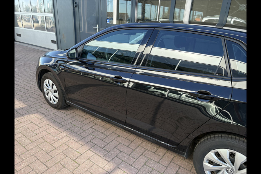 Volkswagen Polo 1.0 TSi 95pk Comfortline Executive 5-drs. NAVI/CARPLAY/DAB/ADAPT.CRUISE/PDC/AFN.TREKHAAK/1E EIGENAAR!