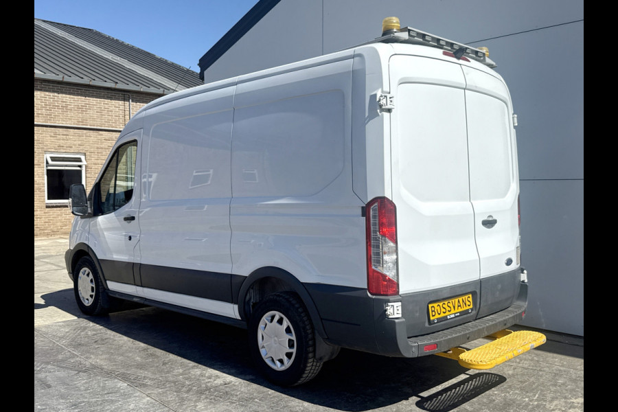 Ford Transit 2.0 TDCI 130PK L2H2 Airco Cruise Control Parkeersensoren Stoelverwarming Zwaailampen Kastwand Inbouw