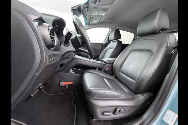 Hyundai Kona EV 64kWh 204pk Premium Warmtepomp Leer Head-Up Display Apple Carplay Android Navi Camera Elektr.Stoelen+Verwarmd+Ventilatie Adap Verwarmd Stuur Pdc Subwoofer Bluetooth Dodehoek detector Privacy Glas Rijstrooksensor Origineel Nederlandse EV