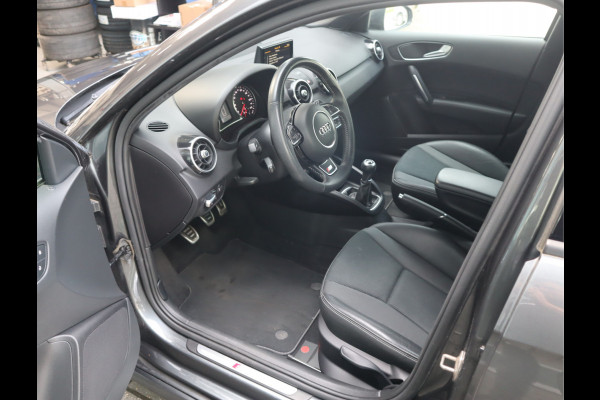 Audi A1 Sportback 1.0 TFSI Advance Sport Navi / Airco / Cruise / Lm17'' /  S-LINE