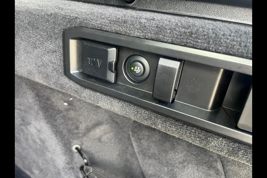 BMW 5 Serie Touring 530e M-Pakket | Harman Kardon | Elektrisch wegklapbare trekhaak | Leder | december 25 | Ned. Auto