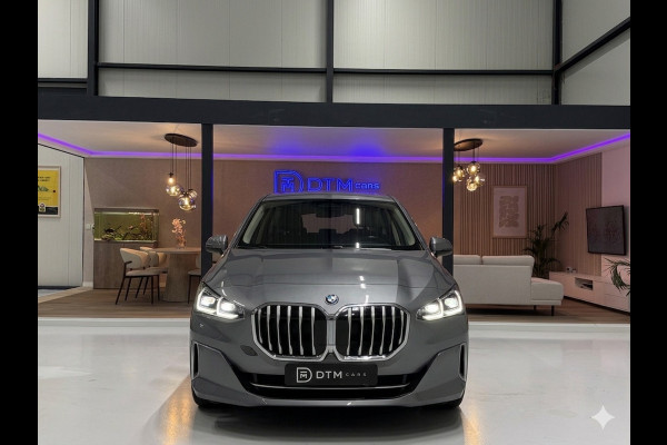 BMW 2 Serie Active Tourer 225e xDrive 245pk | Plug-in 4x4 | 360° | Leder