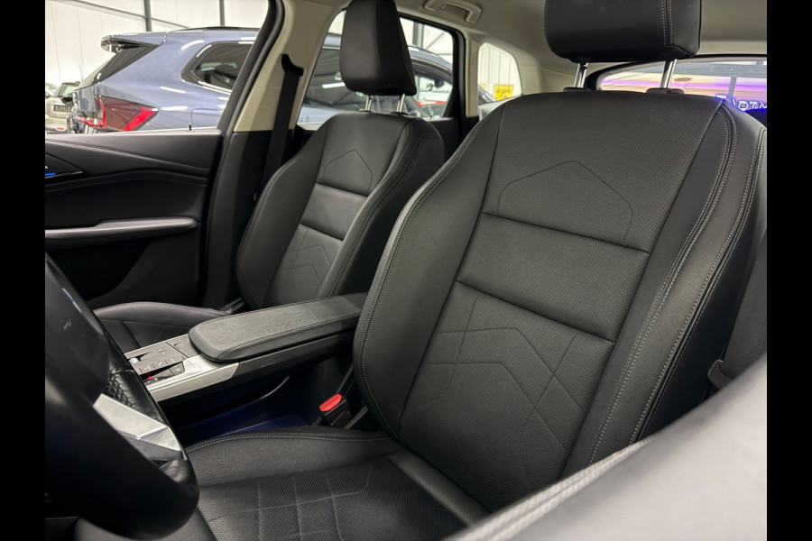 BMW 2 Serie Active Tourer 225e xDrive 245pk | Plug-in 4x4 | 360° | Leder