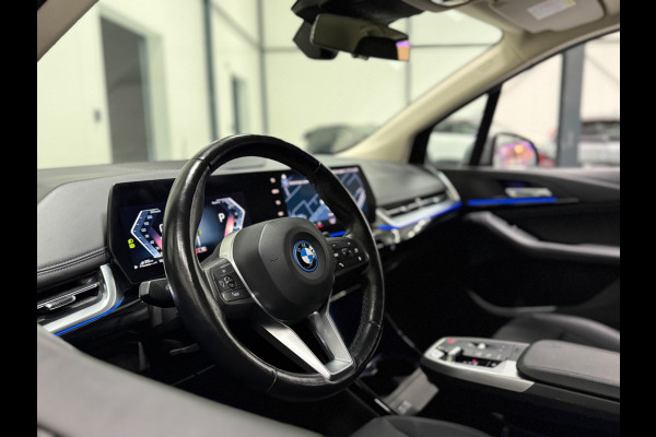 BMW 2 Serie Active Tourer 225e xDrive 245pk | Plug-in 4x4 | 360° | Leder