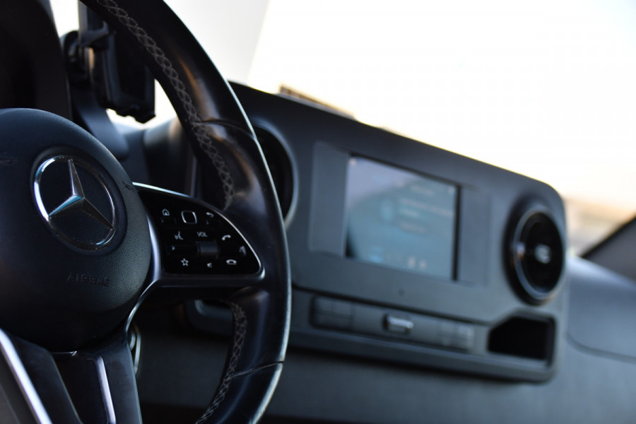 Mercedes-Benz Sprinter 316 2.2 CDI L2H2 PB Edition Camera, Cruise, Carplay, 164pk, LED, Stoelverwarming, Automaat, Multimedia, Sensoren, Uniek!