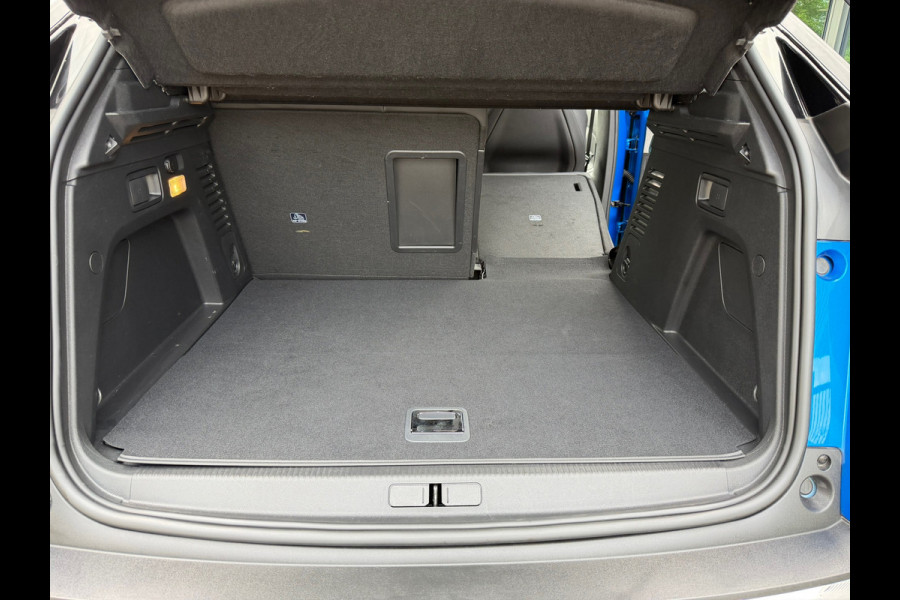 Peugeot 3008 1.6 HYbrid 225 GT Pack Business | Navigatie |Camera | Cruise | Clima | Trekhaak | 18".