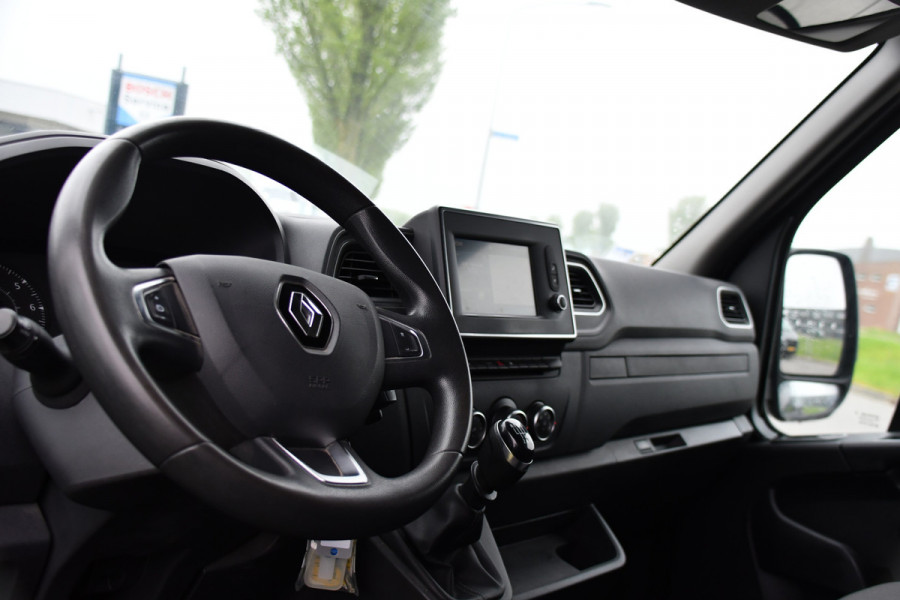 Renault Master T35 2.3 dCi 150 L2H2 Black Edition Cruise, Camera, Carplay, 150pk, Multimedia, LED, NAVI, Trekhaak, Uniek!