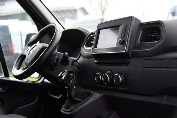 Renault Master T35 2.3 dCi 150 L2H2 Black Edition Cruise, Camera, Carplay, 150pk, Multimedia, LED, NAVI, Trekhaak, Uniek!