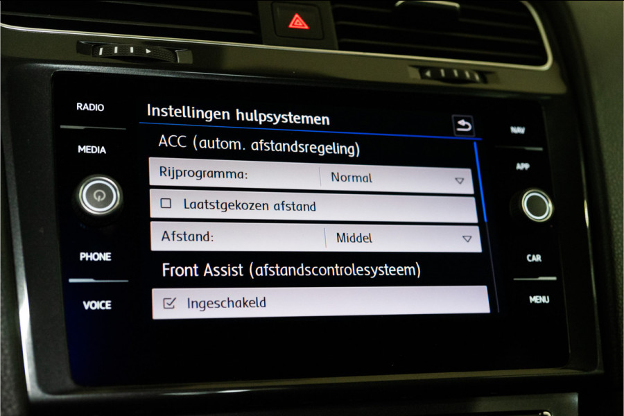 Volkswagen Golf 1.0 TSI Comfortline 116PK | NL AUTO+NAP | Navi | Carplay | ACC | Trekhaak | Garantie